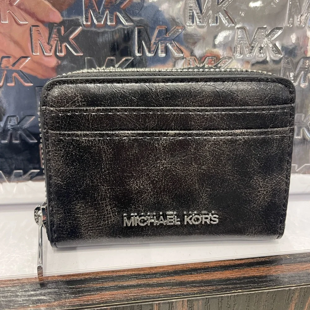 MICHAEL KORS Jet Set Medium Distressed Zip Around Card Case Black NWT